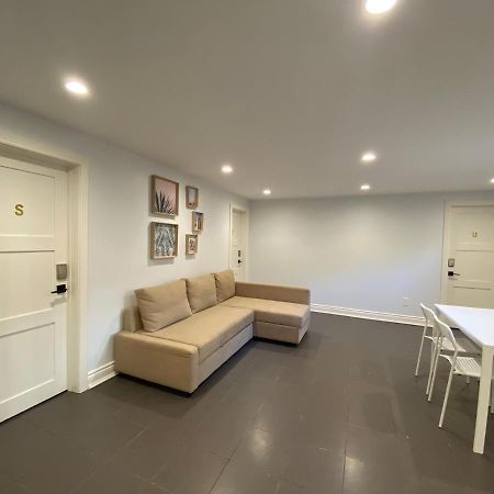 Yonge And Finch Subway !U Spacious & Cozy Private Bdr With Shared Bathroom Toronto Bagian luar foto
