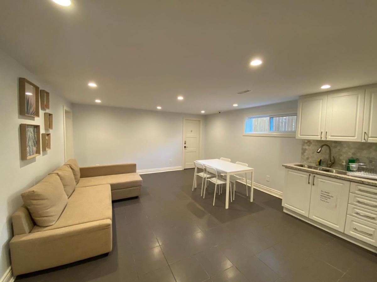 Yonge And Finch Subway !U Spacious & Cozy Private Bdr With Shared Bathroom Toronto Bagian luar foto