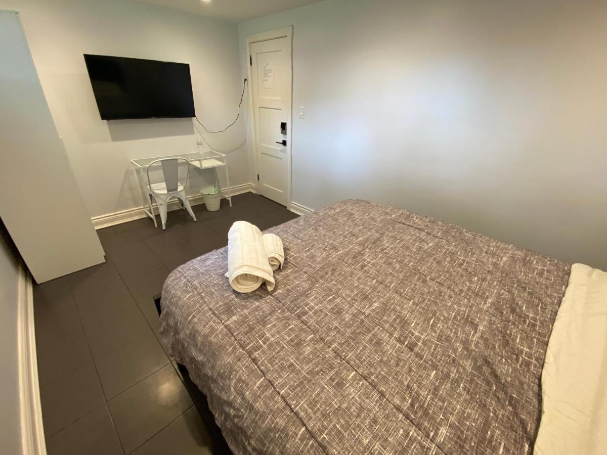 Yonge And Finch Subway !U Spacious & Cozy Private Bdr With Shared Bathroom Toronto Bagian luar foto
